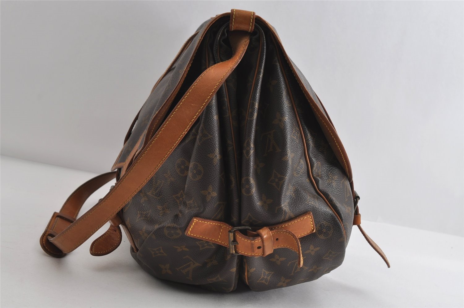 Authentic Louis Vuitton Monogram Saumur 43 Shoulder Cross Bag M42252 LV 7719I