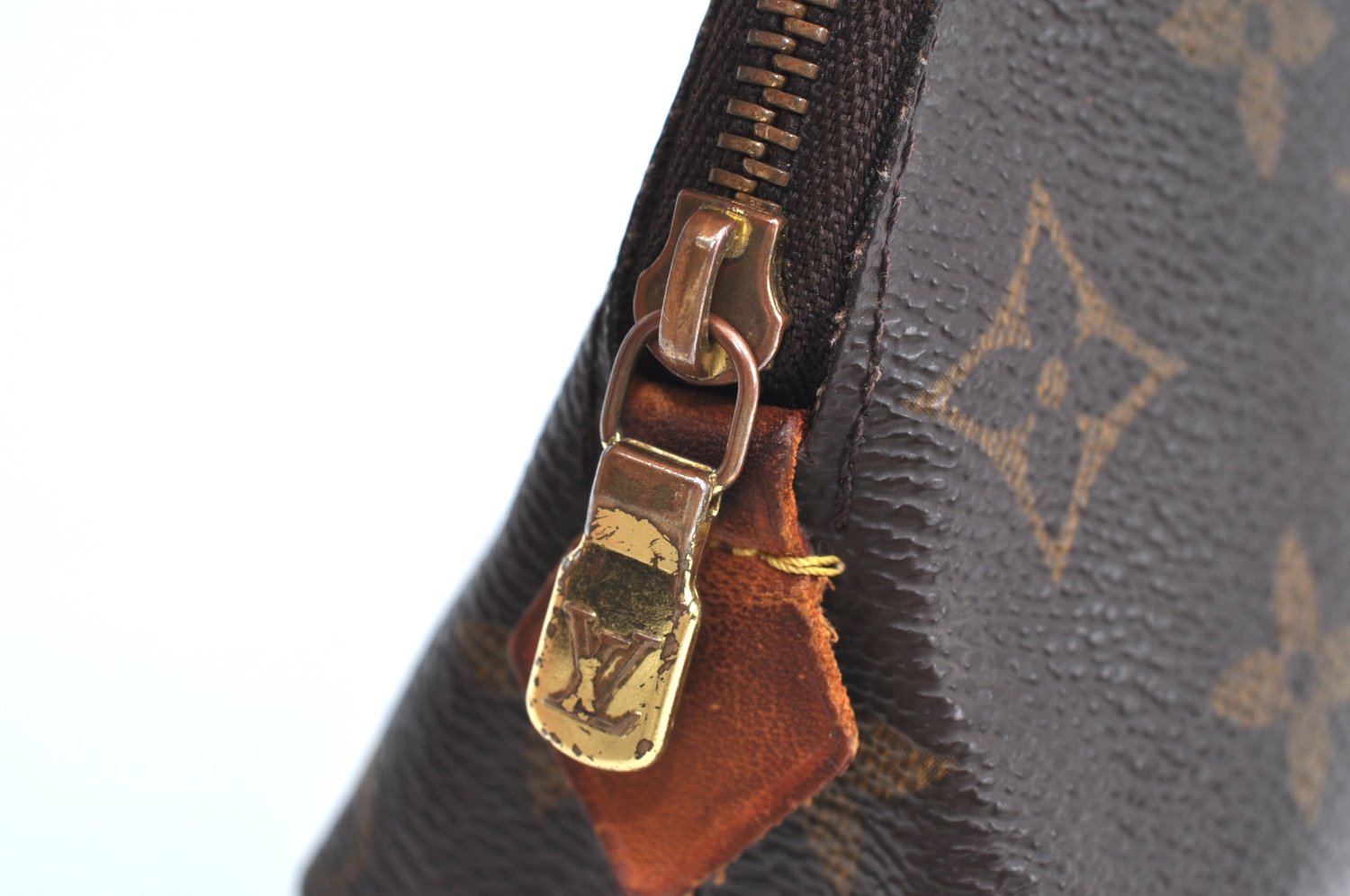 Authentic Louis Vuitton Monogram Pochette Cosmetic Pouch M47515 LV 7723H