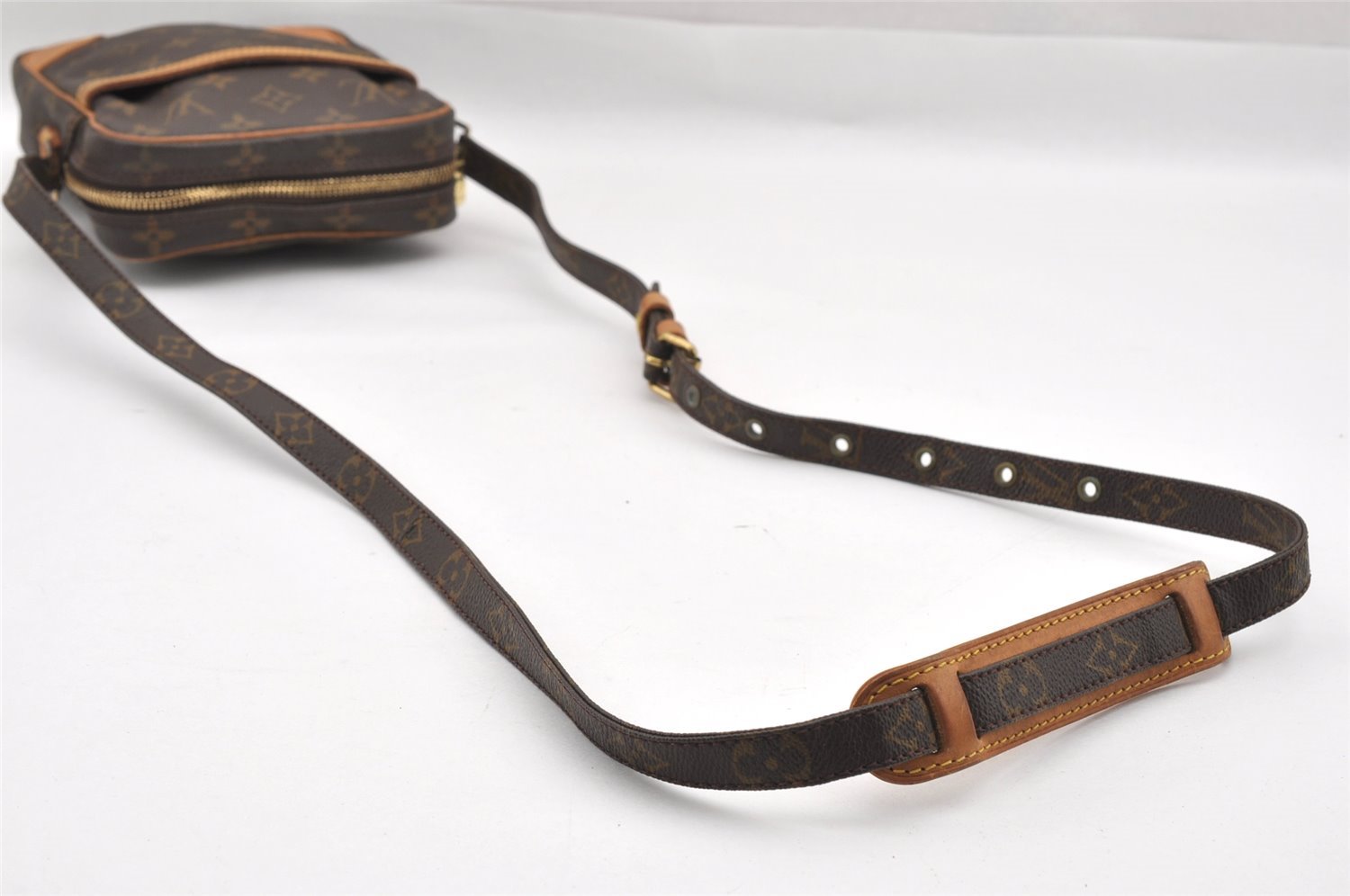 Authentic Louis Vuitton Monogram Danube Shoulder Cross Bag M45266 LV Junk 7724I