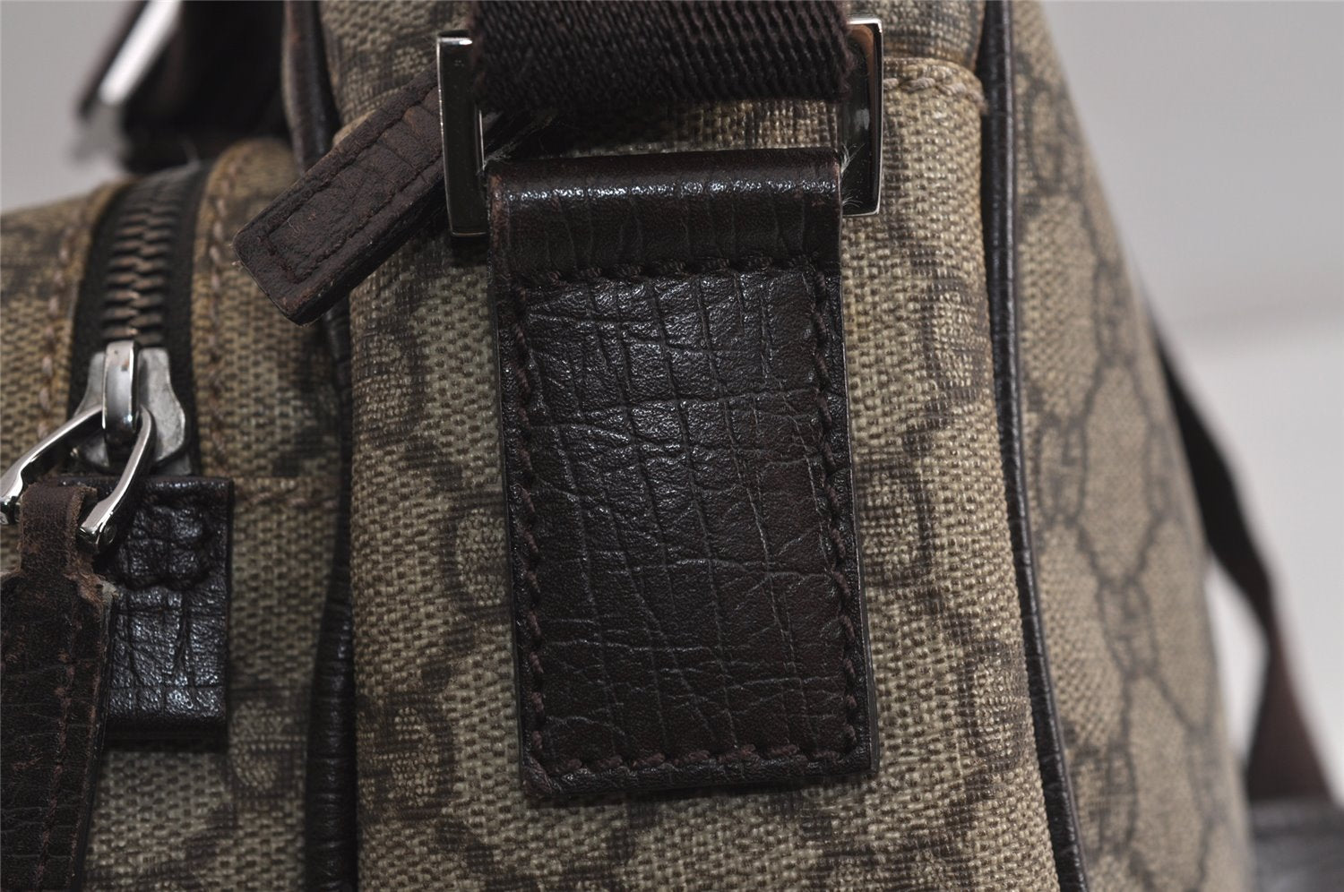 Authentic GUCCI Shoulder Cross Body Bag Purse GG PVC Leather 114531 Brown 7724J