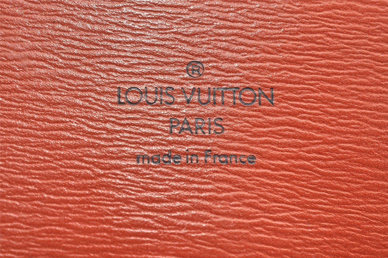 Authentic Louis Vuitton Epi Cluny Shoulder Bag Purse Brown M52253 LV 7726I