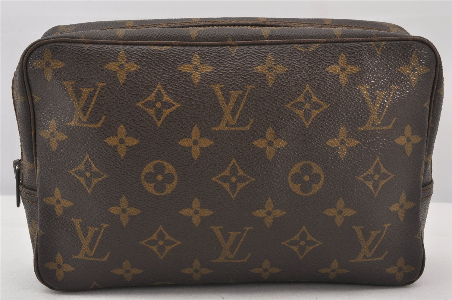 Auth Louis Vuitton Monogram Trousse Toilette 23 Clutch Hand Bag Old Model 7730K