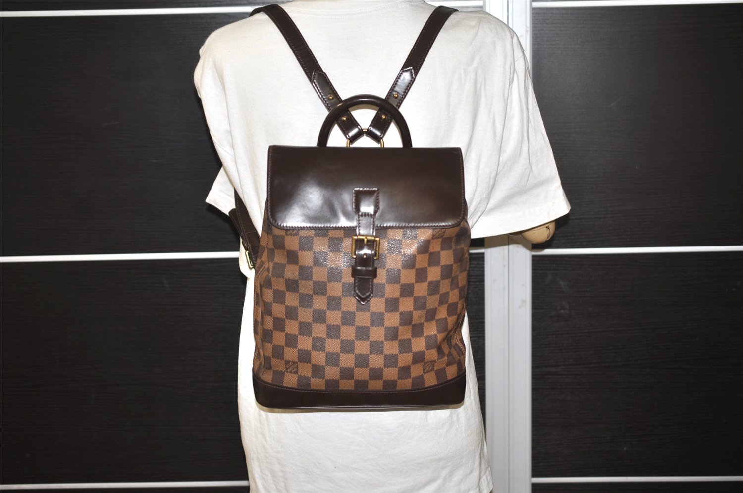 Authentic Louis Vuitton Damier Soho Backpack N51132 LV 7732I