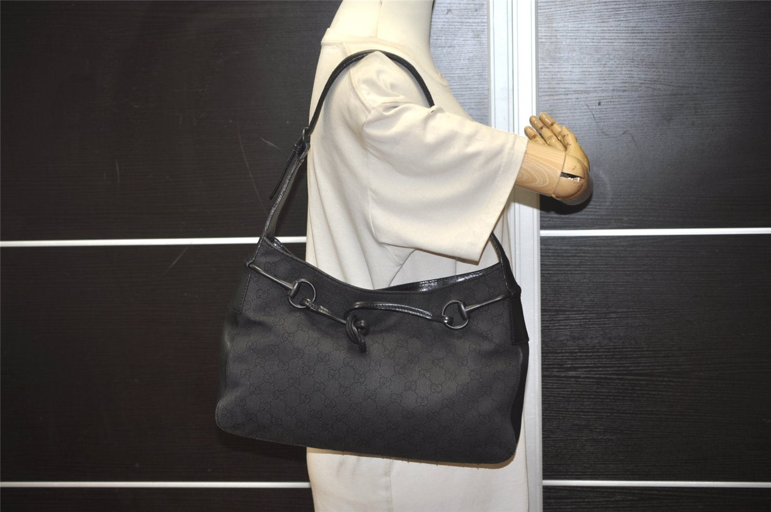 Authentic GUCCI Horsebit Shoulder Bag Purse GG Canvas Leather 101975 Black 7732J