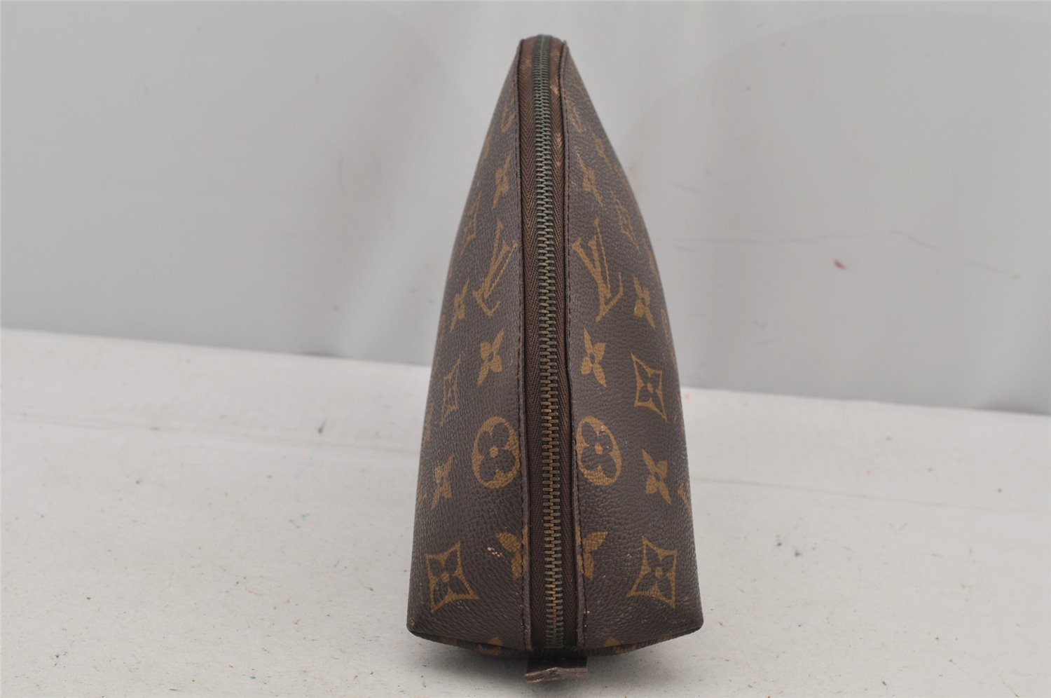 Authentic Louis Vuitton Monogram Trousse Demi Ronde 23 Pouch M47520 Junk 7734J
