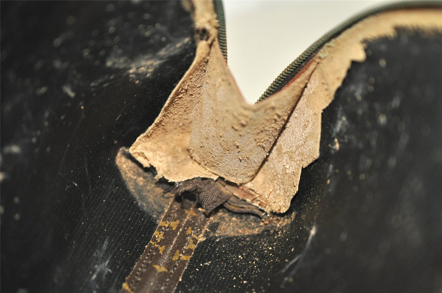 Authentic Louis Vuitton Monogram Trousse Demi Ronde 23 Pouch M47520 Junk 7734J