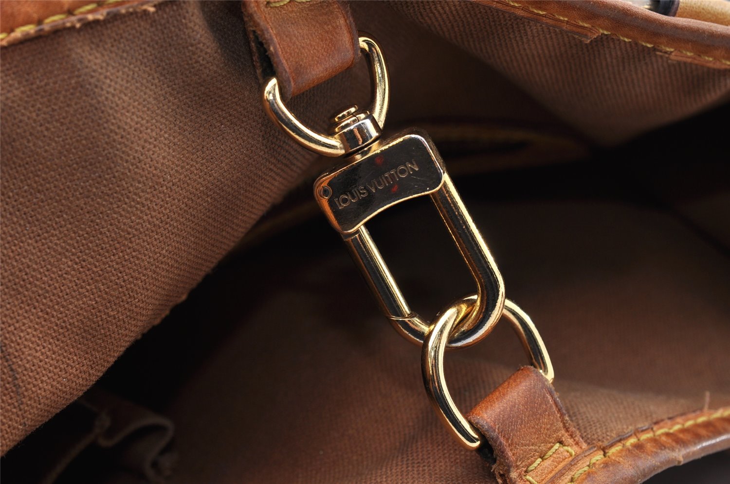 Authentic Louis Vuitton Monogram Batignolles Vertical Tote Bag M51153 LV 7735I