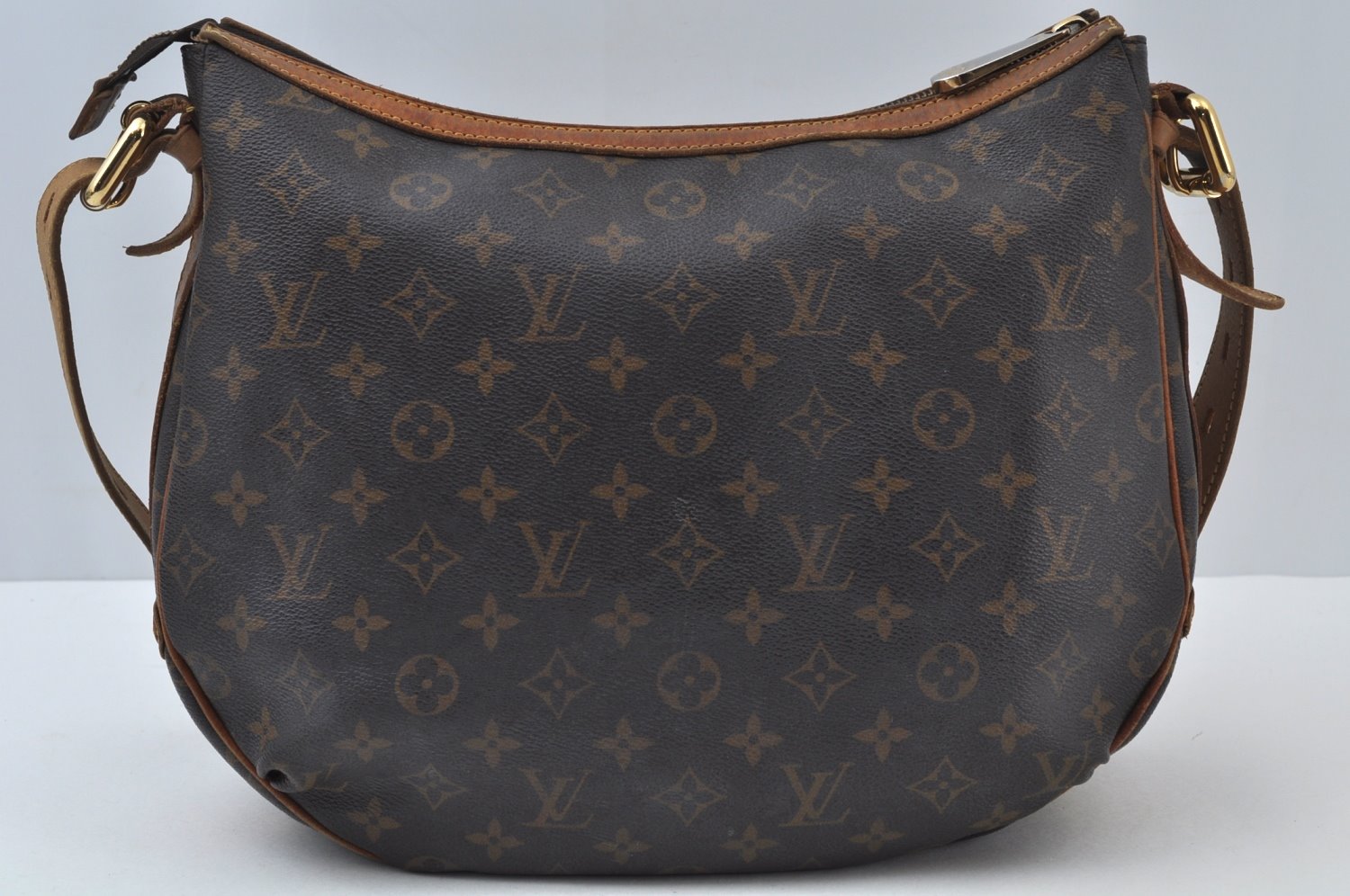 Authentic Louis Vuitton Monogram Tulum GM Shoulder Cross Bag M40075 LV 7738I