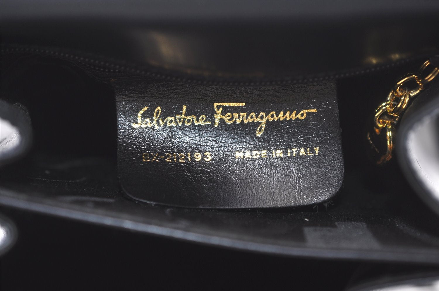 Authentic Salvatore Ferragamo Gancini Leather 2Way Shoulder Hand Bag Navy 7743J