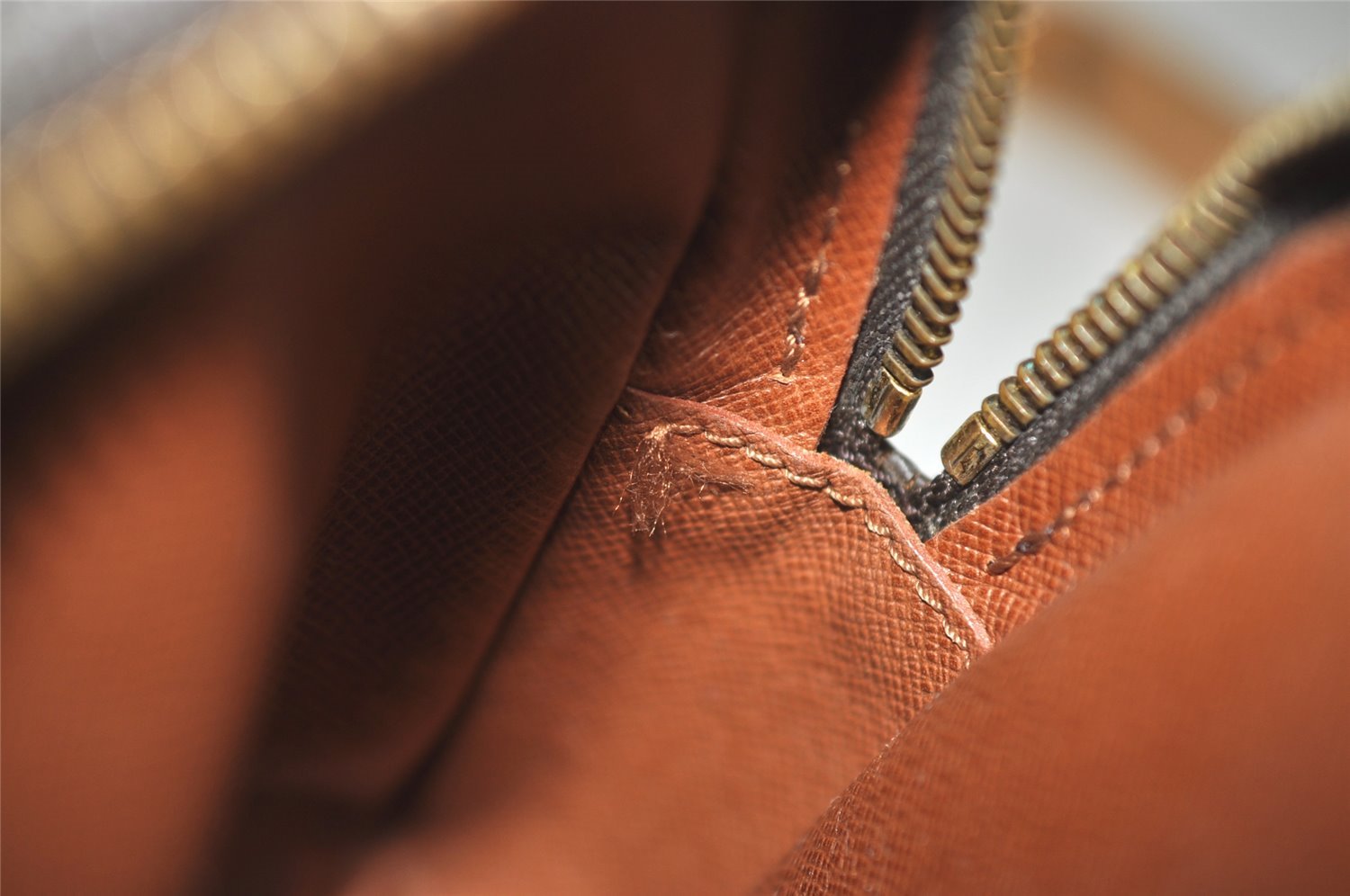 Authentic Louis Vuitton Monogram Amazone Shoulder Cross Body Bag M45236 LV 7746I