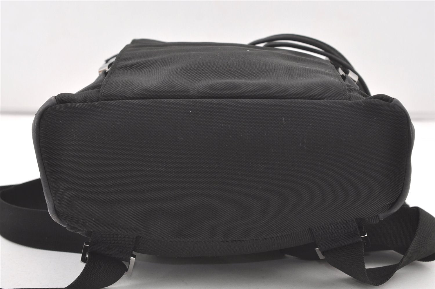 Authentic GUCCI Vintage Drawstring Backpack Nylon Leather 0030233 Black 7747J