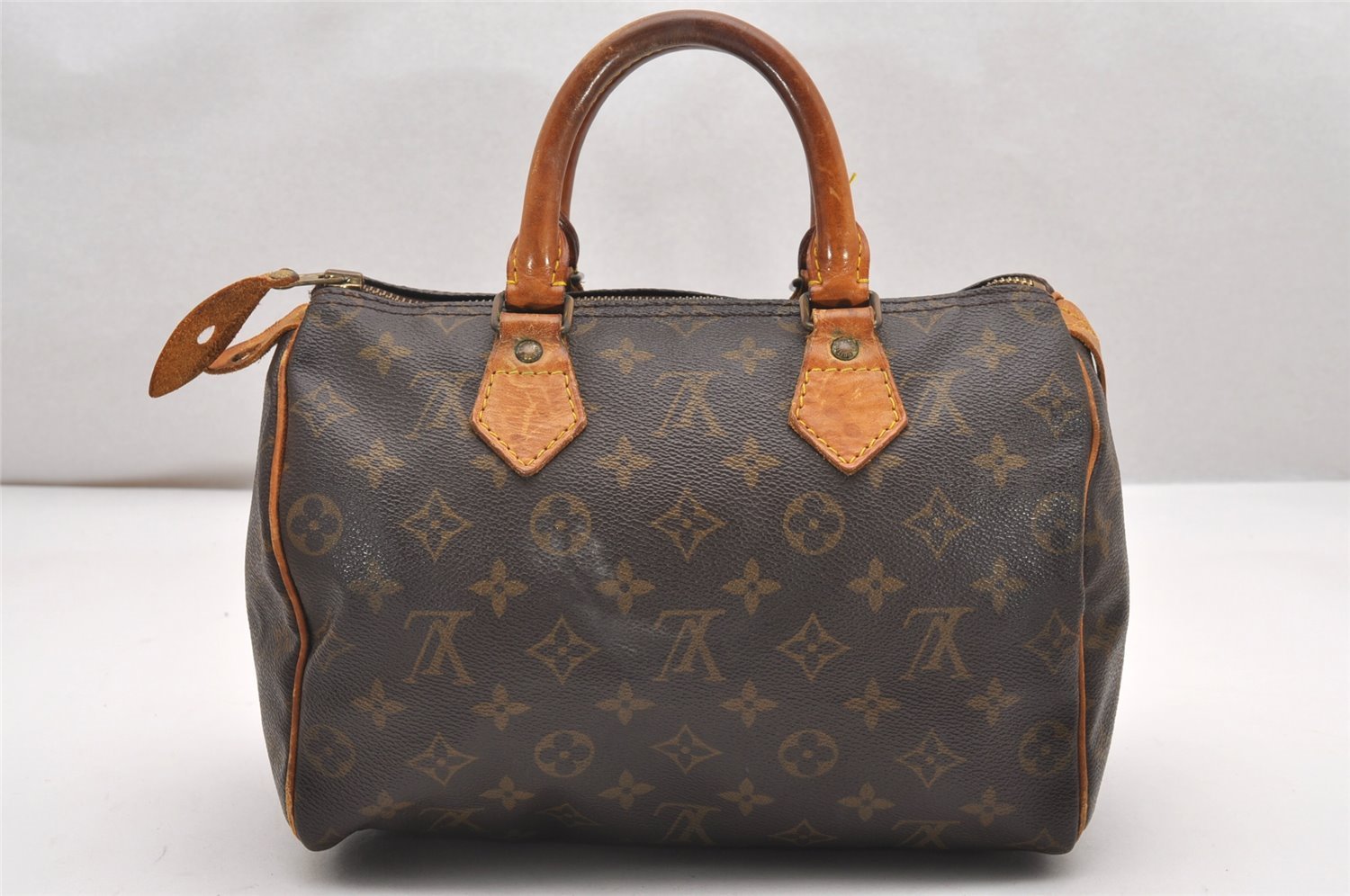 Authentic Louis Vuitton Monogram Speedy 25 Boston Hand Bag M41528 LV 7749I