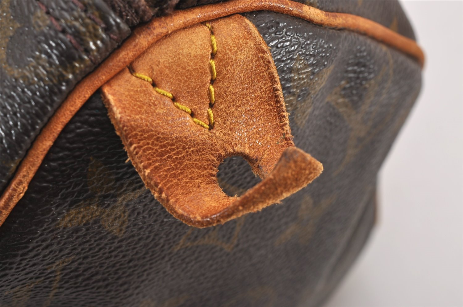 Authentic Louis Vuitton Monogram Speedy 25 Boston Hand Bag M41528 LV 7749I