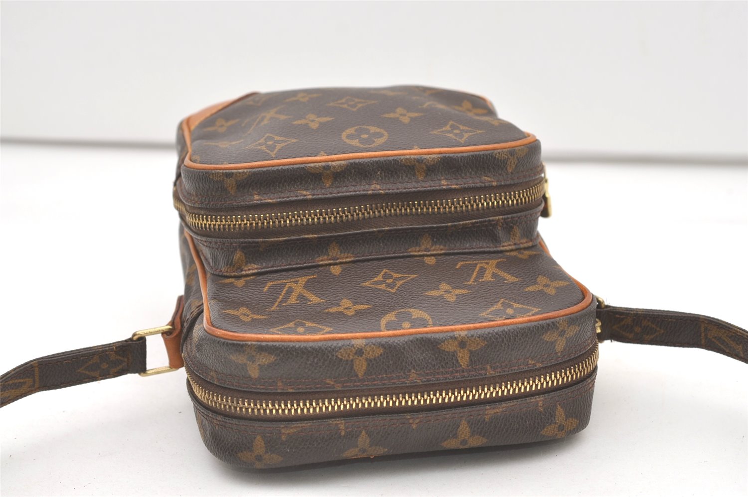 Authentic Louis Vuitton Monogram Amazone Shoulder Cross Body Bag M45236 LV 7750J