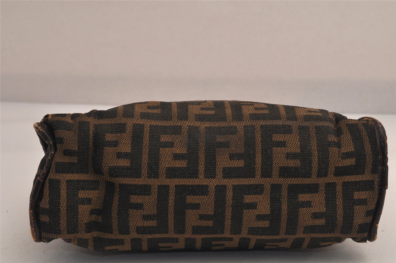 Authentic FENDI Zucca Clutch Hand Bag Purse Canvas Leather Brown Black 7751M
