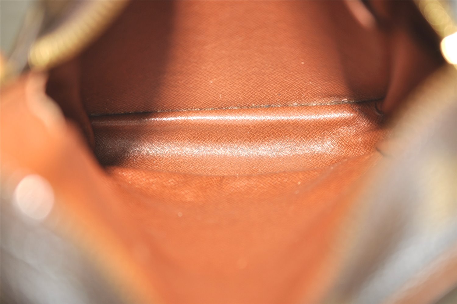 Authentic Louis Vuitton Monogram Danube Shoulder Cross Body Bag M45266 LV 7753J