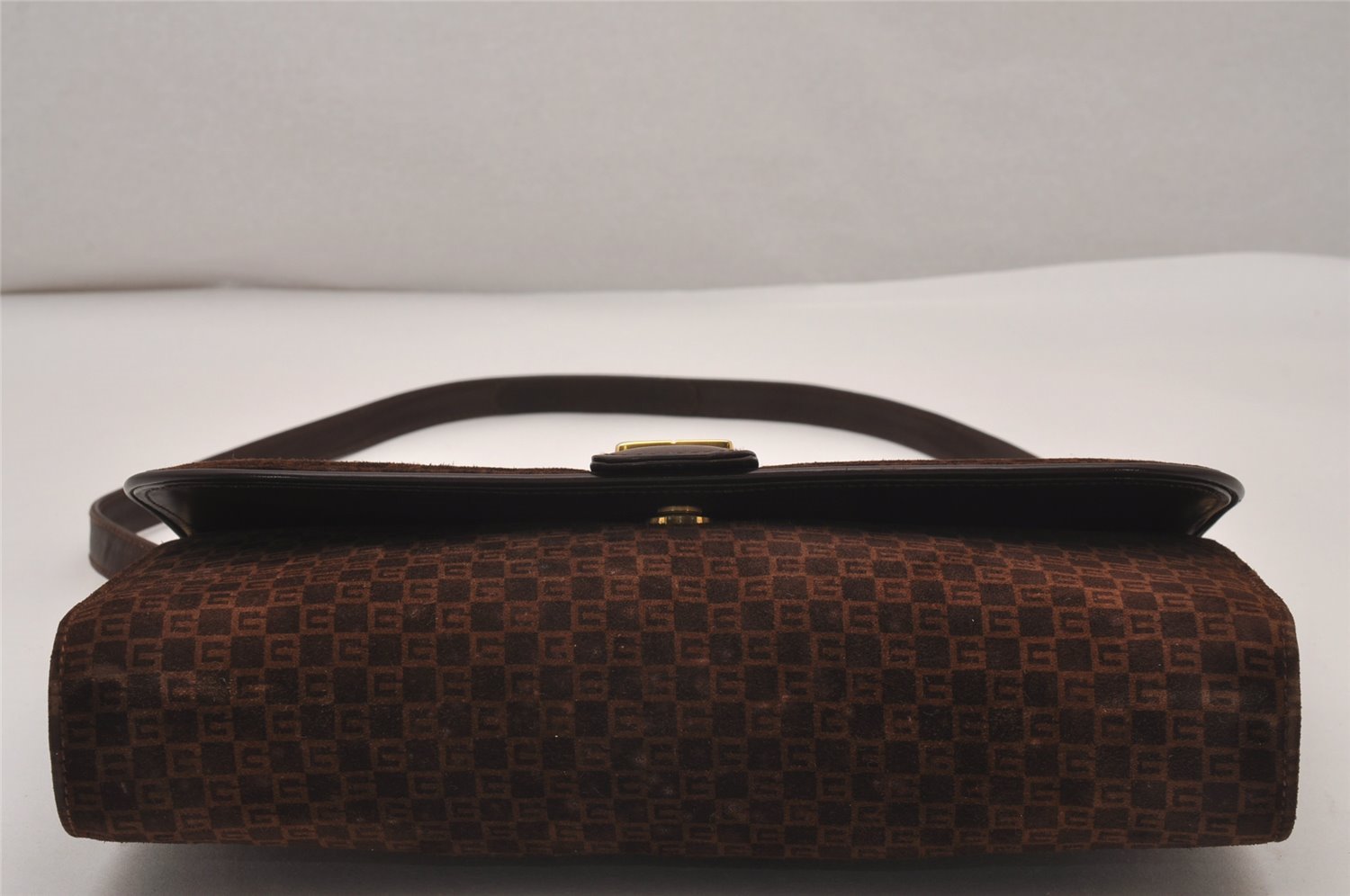 Authentic GUCCI Vintage Square GG Shoulder Bag Purse Suede Leather Brown 7757I