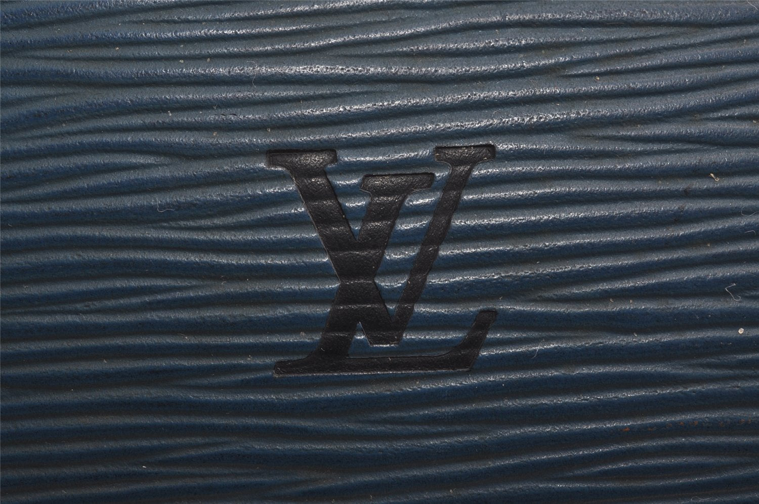 Authentic Louis Vuitton Epi Dauphine GM Cosmetic Pouch Blue M48435 Junk 7758J