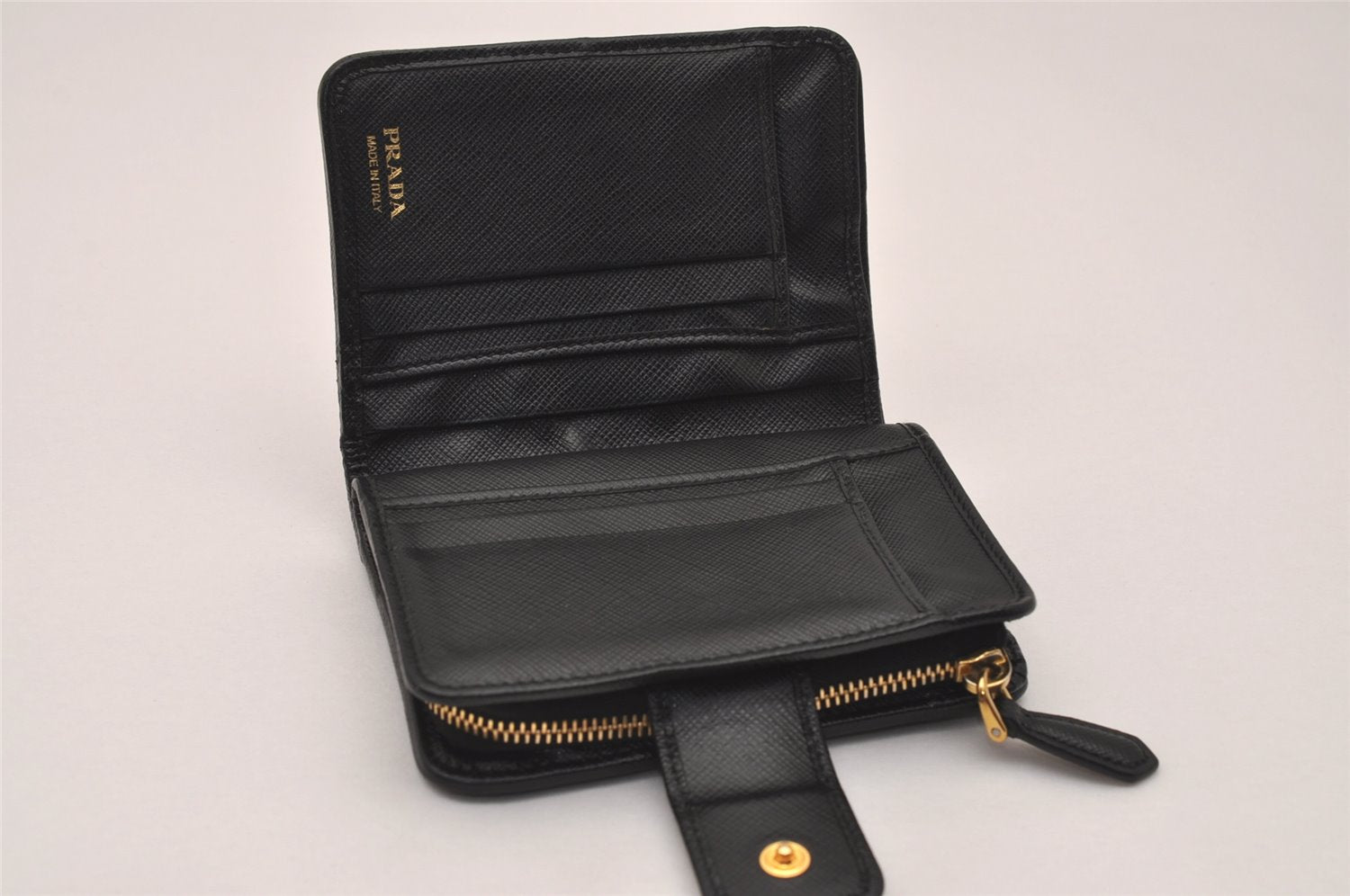 Authentic PRADA Vintage Nylon Saffiano Leather Bifold Wallet Purse Black 7762J