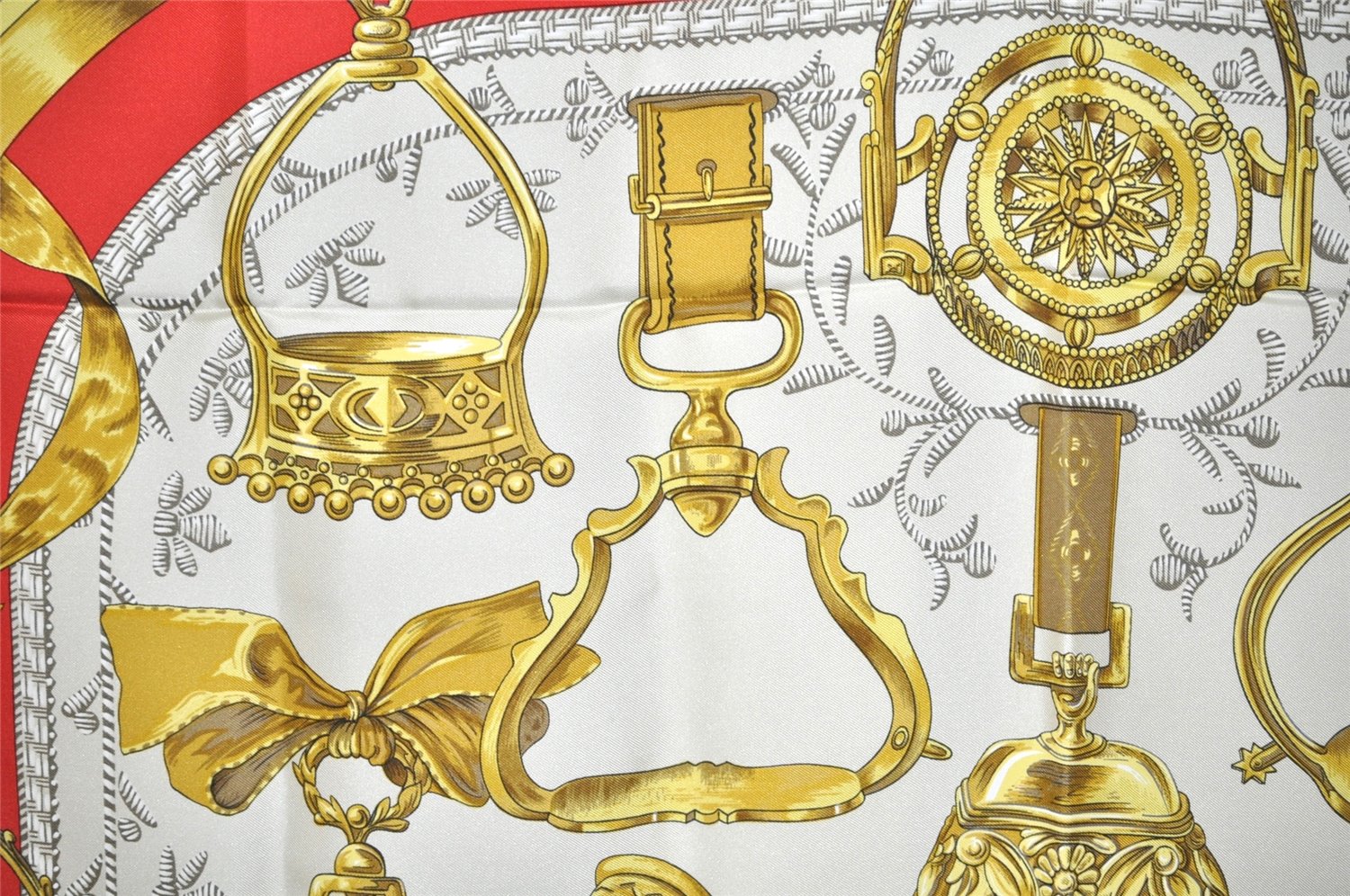 Authentic HERMES Carre 90 Scarf 