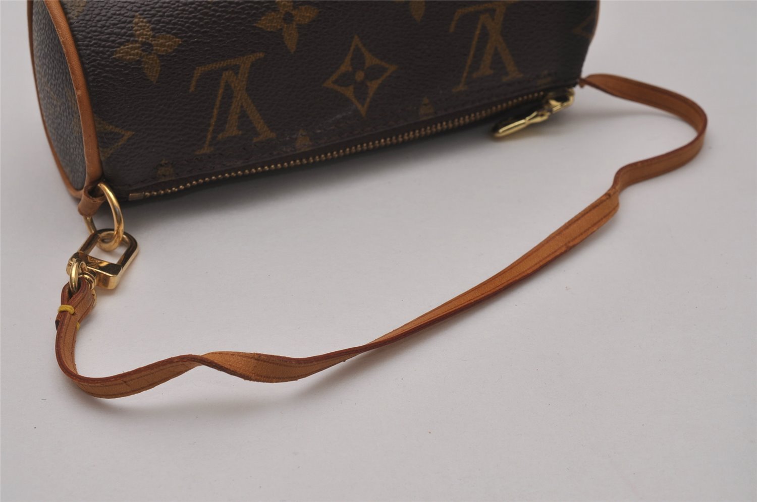Authentic Louis Vuitton Monogram Papillon Pouch LV  7772I
