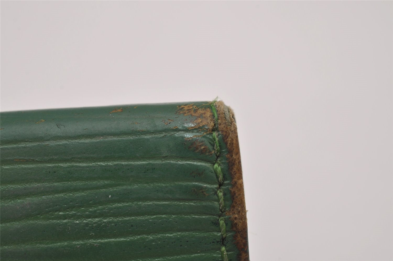 Authentic Louis Vuitton Epi Porte 2 Cartes Vertical Card Case M63204 Green 7782I