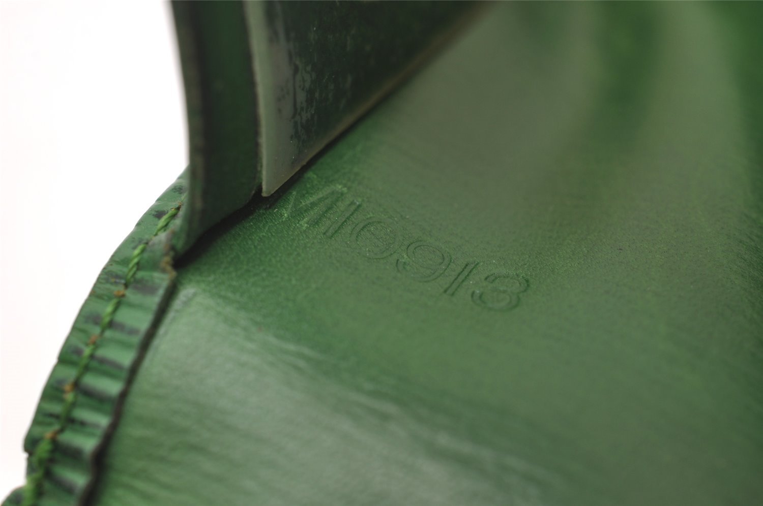 Authentic Louis Vuitton Epi Porte 2 Cartes Vertical Card Case M63204 Green 7782I