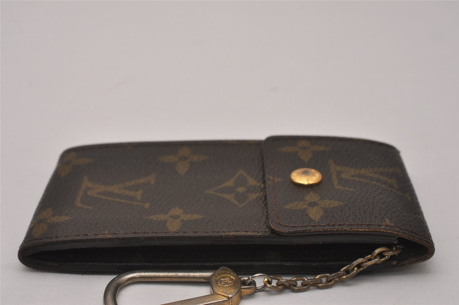 Authentic Louis Vuitton Monogram Porte Cles Badge Key Case Pouch M60048 LV 7786I