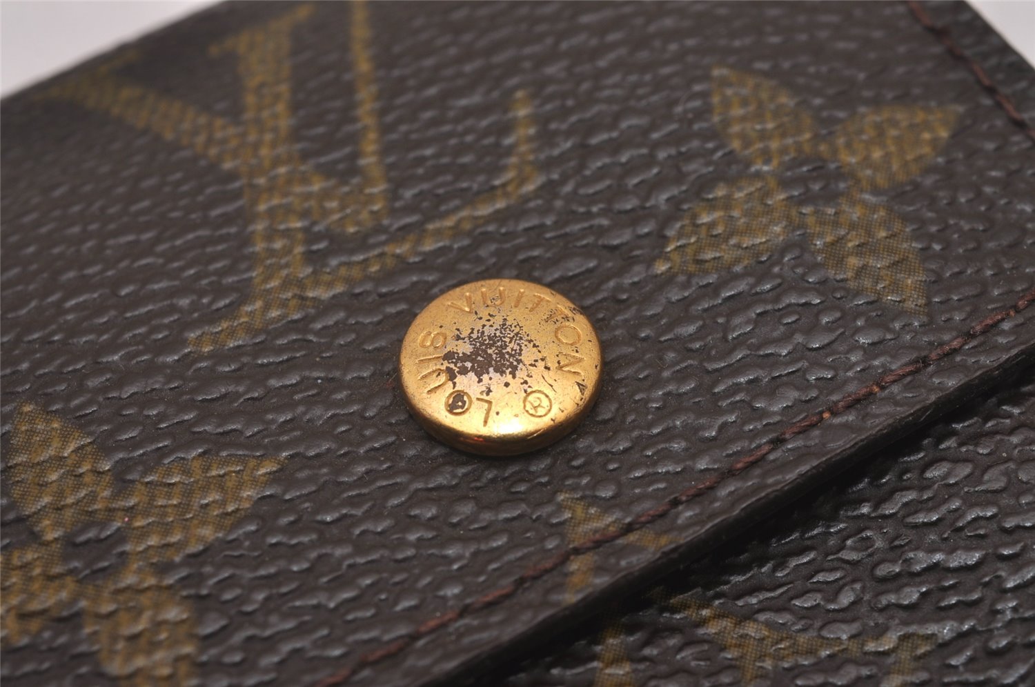 Authentic Louis Vuitton Monogram Porte Cles Badge Key Case Pouch M60048 LV 7786I