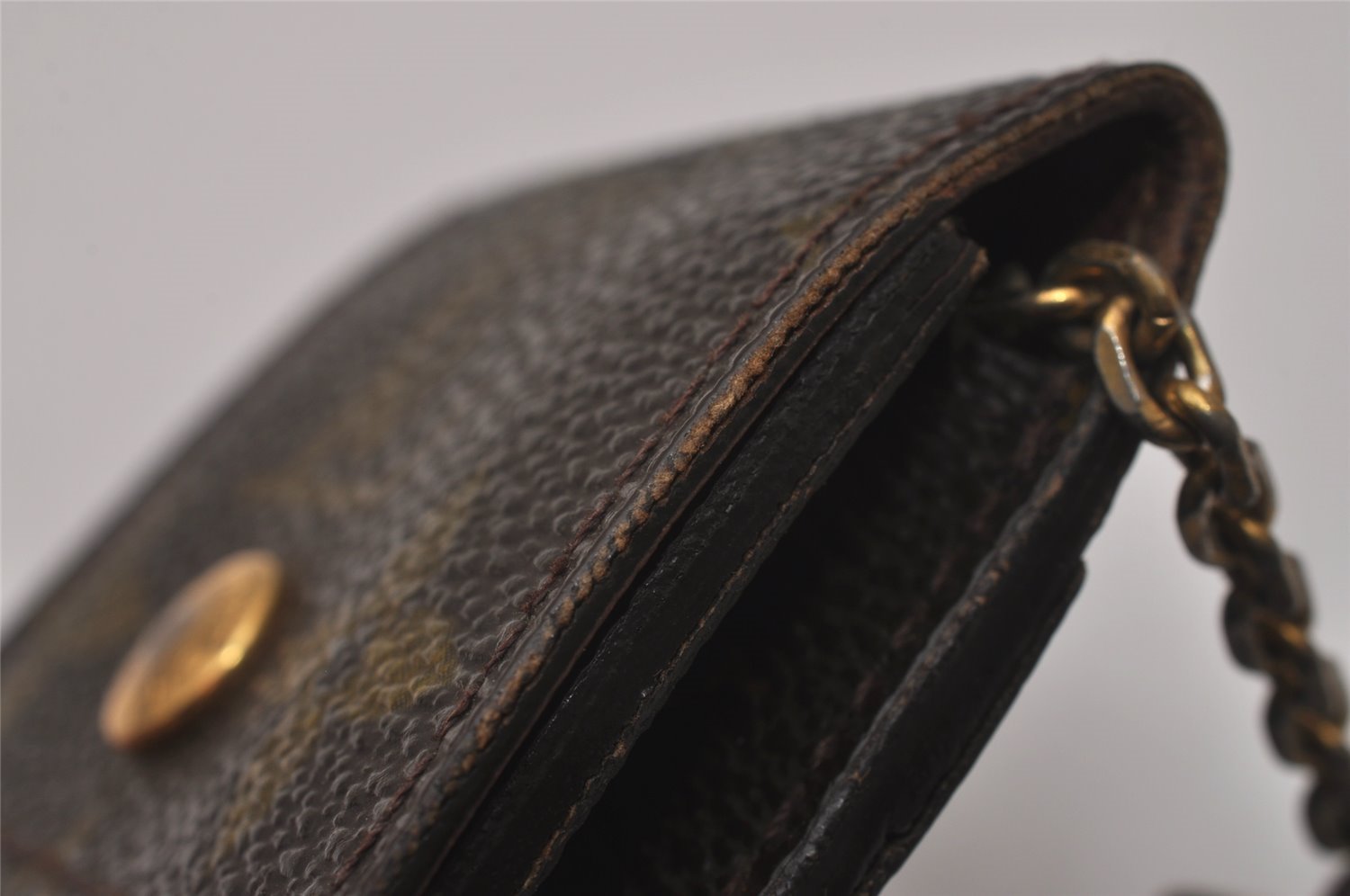 Authentic Louis Vuitton Monogram Porte Cles Badge Key Case Pouch M60048 LV 7786I