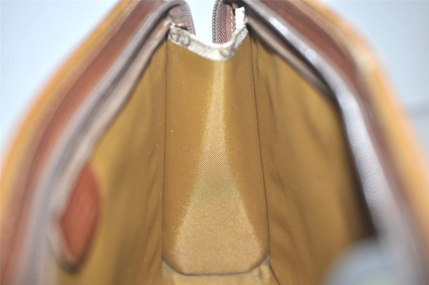 Authentic GUCCI Vintage Clutch Hand Bag Purse GG PVC Leather Brown 7792I