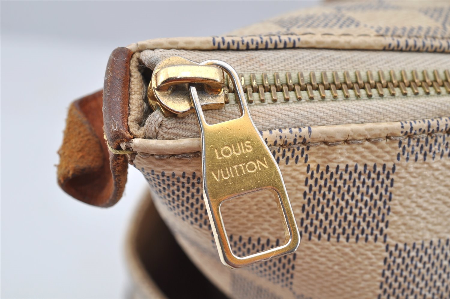 Authentic Louis Vuitton Damier Azur Totally MM Tote Bag N51262 LV Junk 7803I