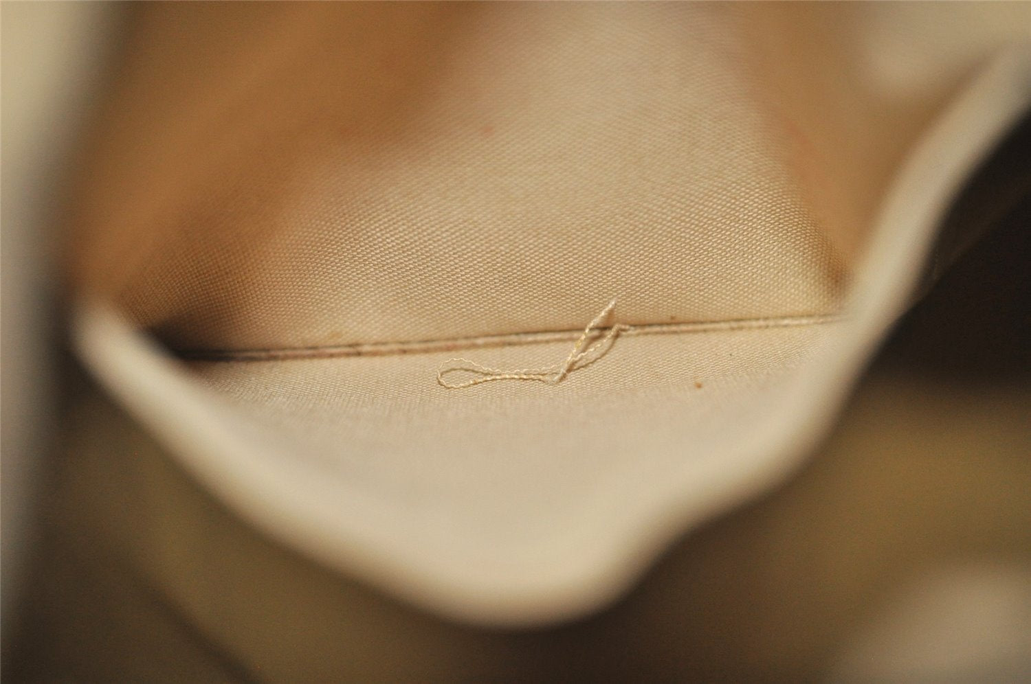 Authentic Louis Vuitton Damier Azur Totally MM Tote Bag N51262 LV Junk 7803I