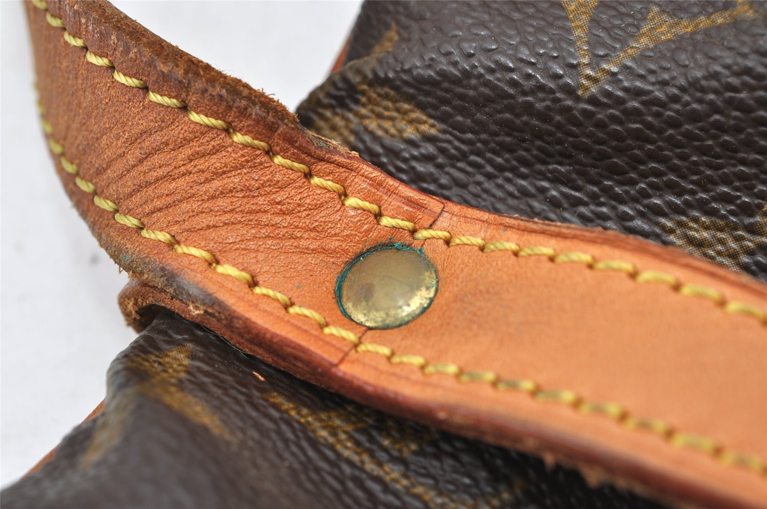 Authentic Louis Vuitton Monogram Saumur 30 Shoulder Cross Bag M42256 LV 7804I