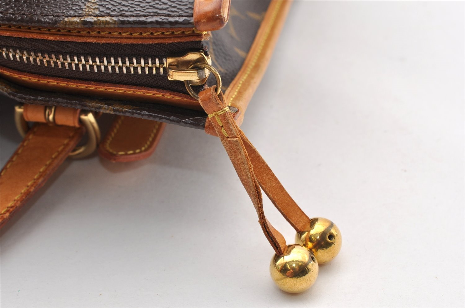 Authentic Louis Vuitton Monogram Popincourt Haut Shoulder Bag M40007 LV 7805I