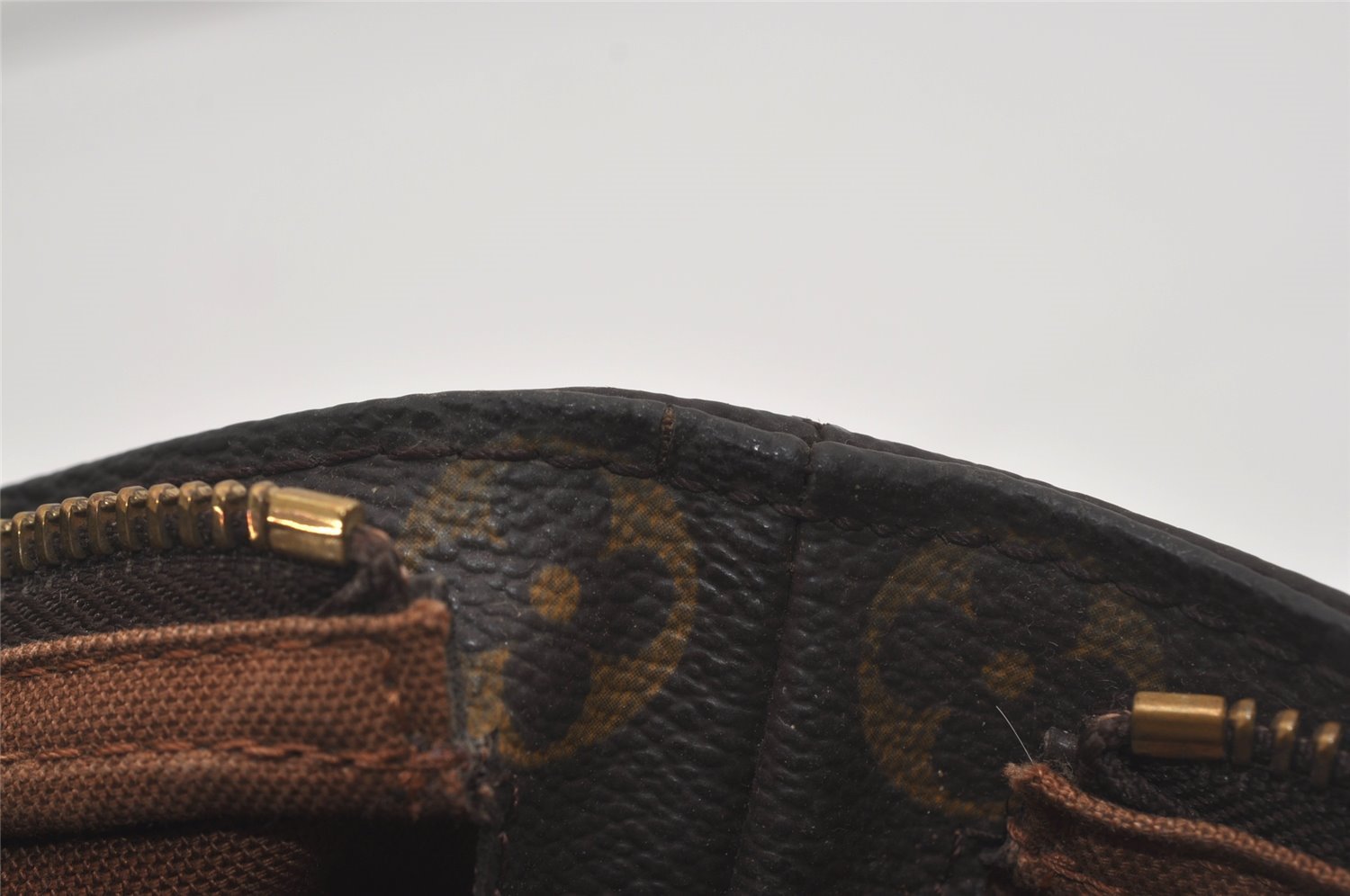 Authentic Louis Vuitton Monogram Trotteur Shoulder Cross Bag M51240 Junk 7806I