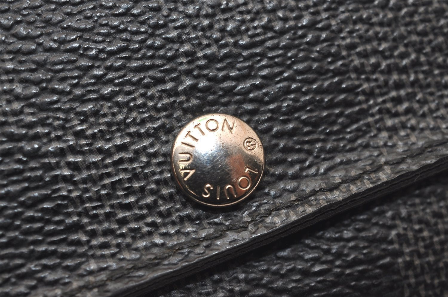 Authentic Louis Vuitton Damier Graphite Multicles 6 Key Case M62662 LV 7808J