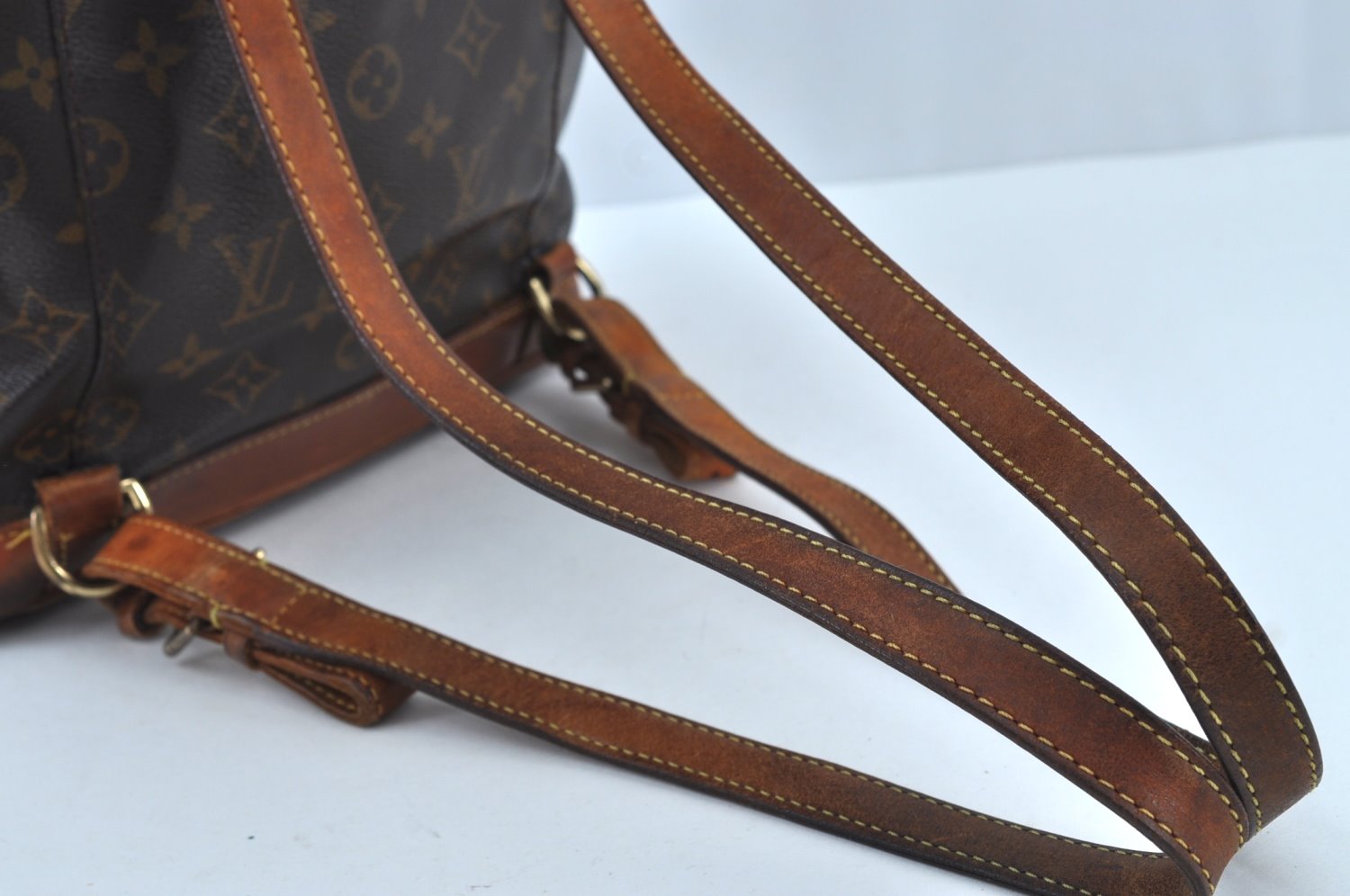 Authentic Louis Vuitton Monogram Montsouris MM Backpack M51136 LV 7810H