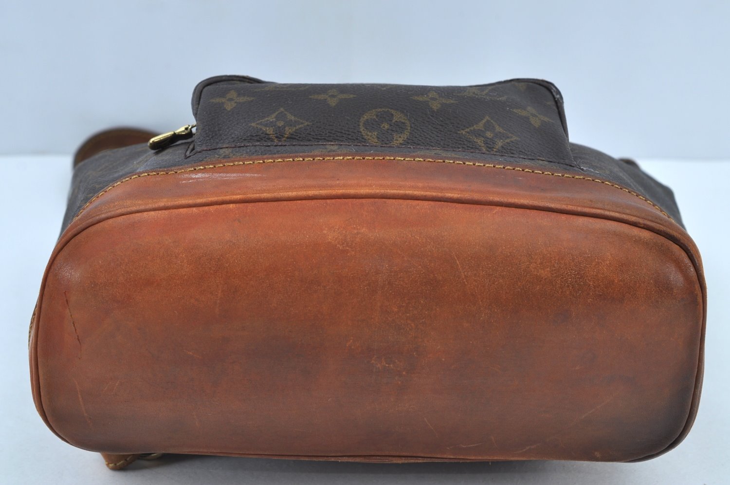 Authentic Louis Vuitton Monogram Montsouris MM Backpack M51136 LV 7810H