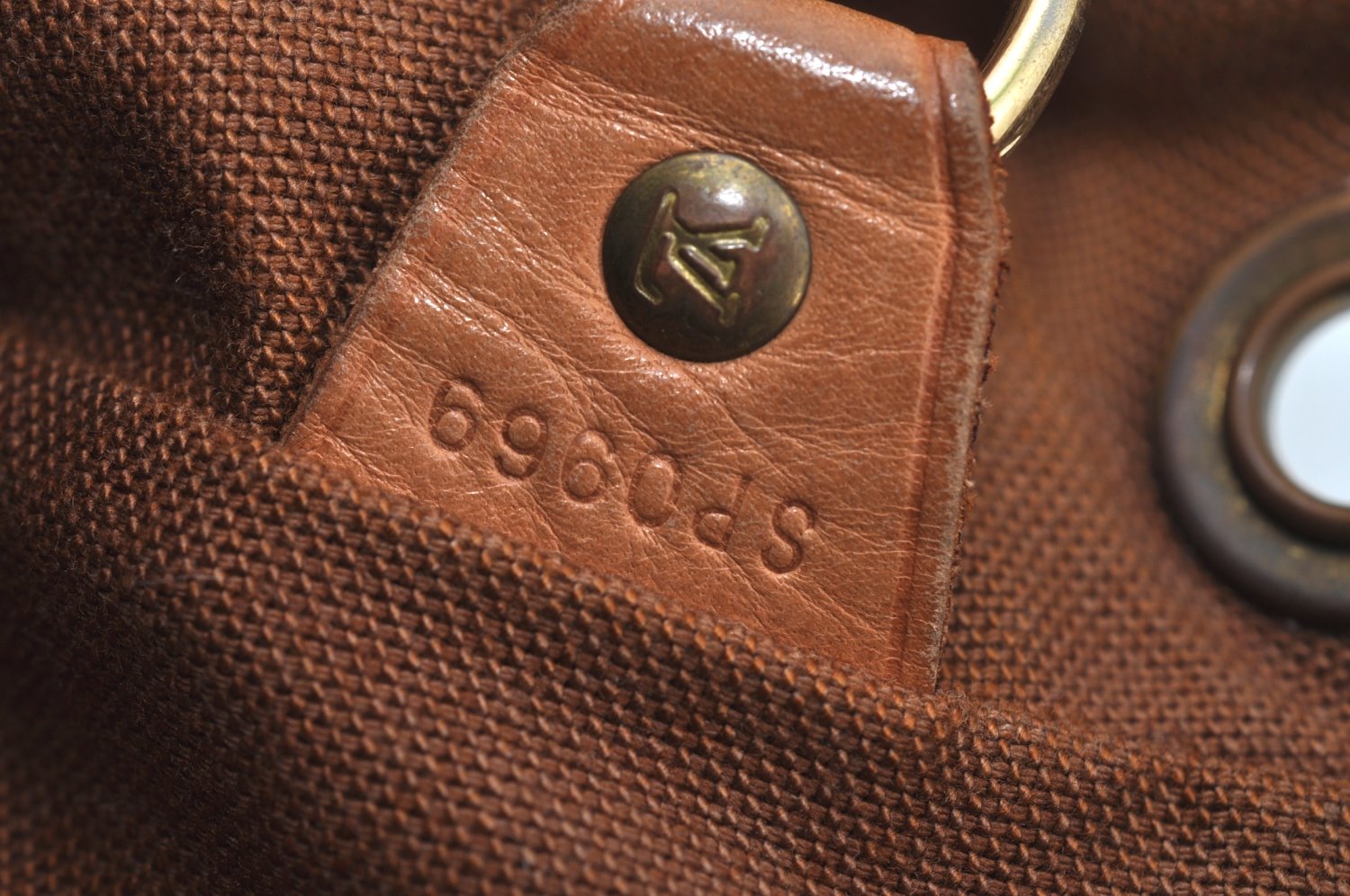 Authentic Louis Vuitton Monogram Montsouris MM Backpack M51136 LV 7810H