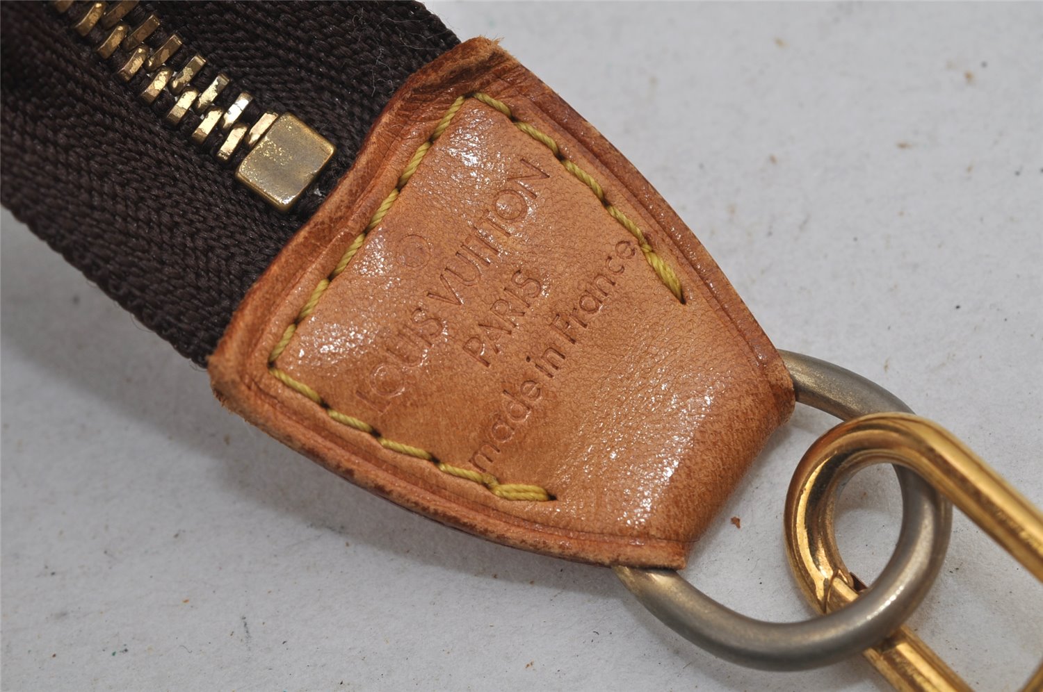 Authentic Louis Vuitton Monogram Pochette Accessoires Shoulder Cross Pouch 7810J