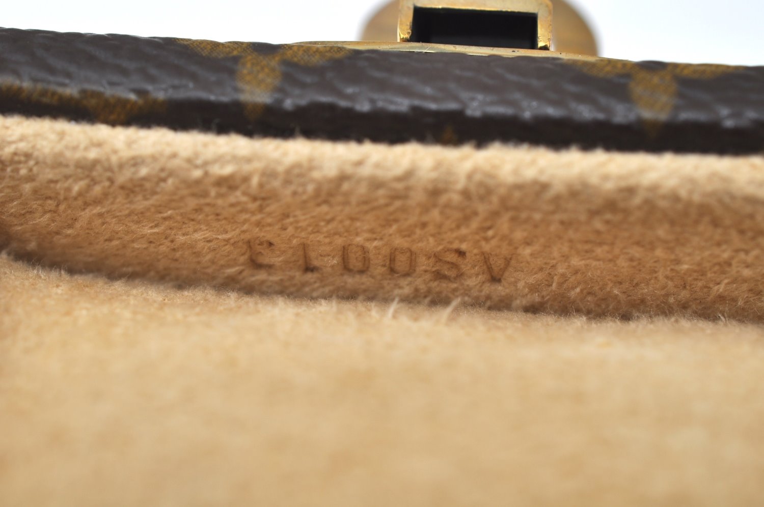 Authentic Louis Vuitton Monogram Eccrine Declaration M21010 Jewelry Case 7814I