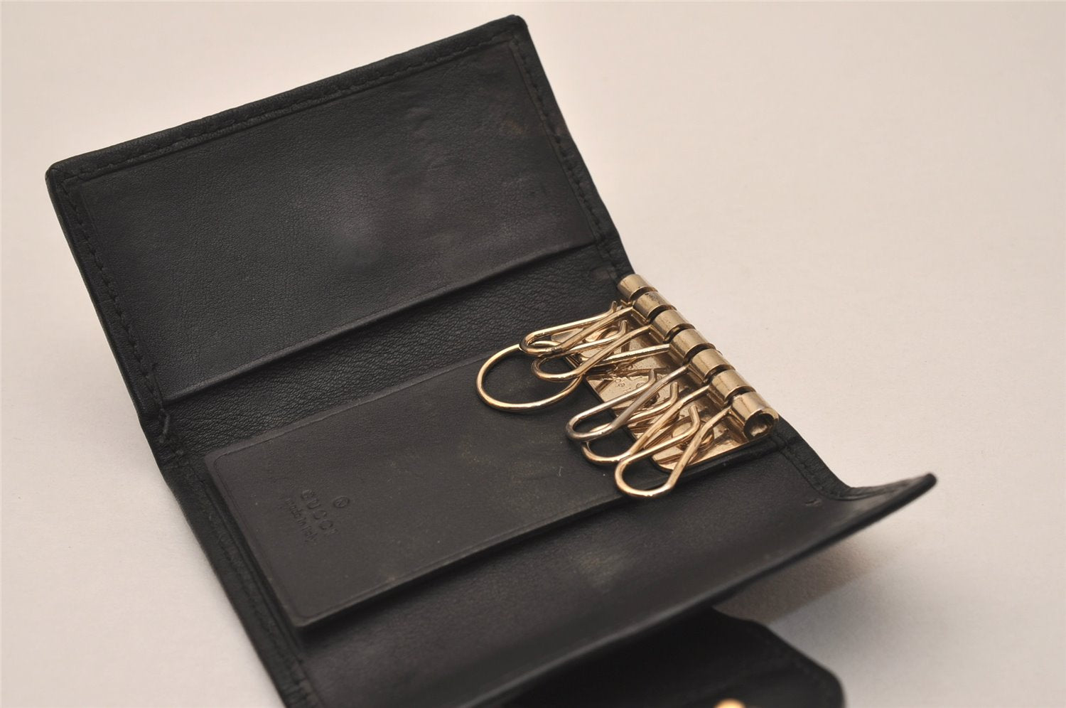 Authentic GUCCI Guccissima Heart 6 Key Case Holder GG Leather 203551 Black 7816J