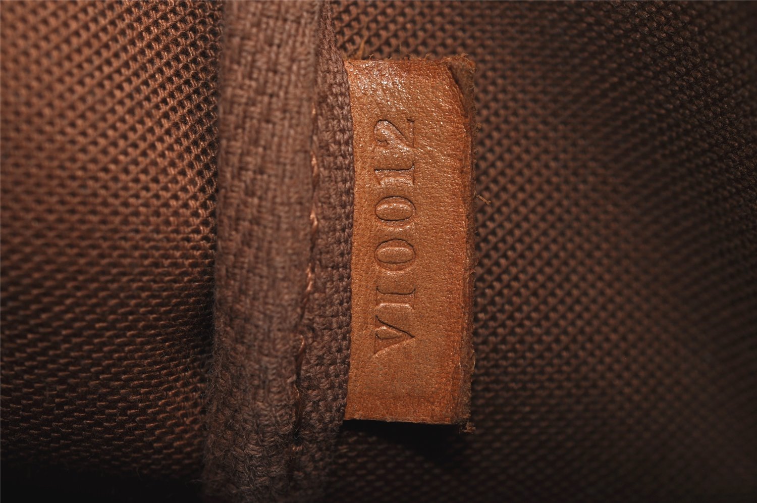 Authentic Louis Vuitton Monogram Pochette Accessoires Pouch M51980 LV 7822J