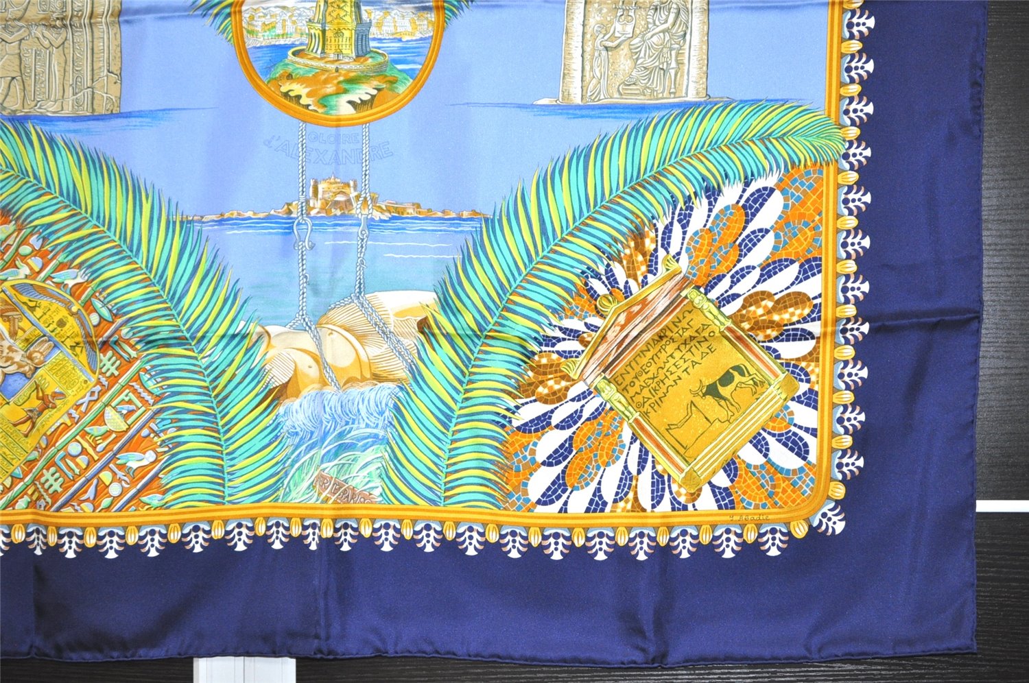 Authentic HERMES Carre 90 Scarf 