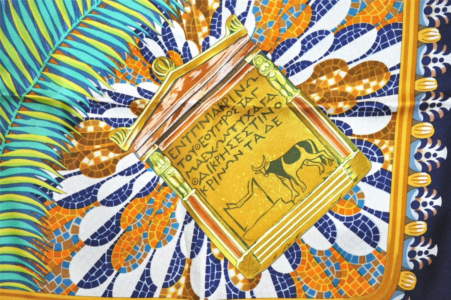 Authentic HERMES Carre 90 Scarf 