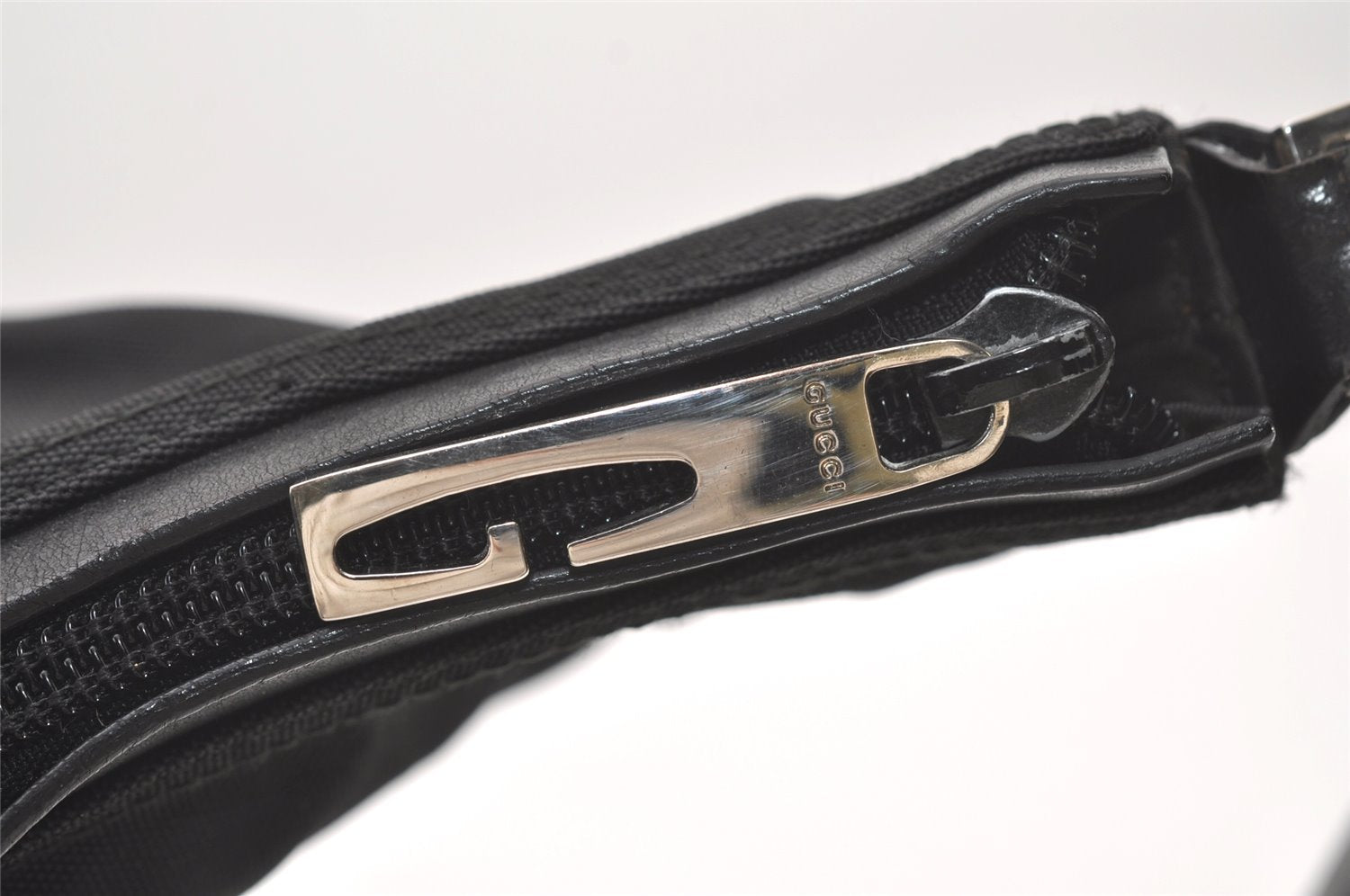 Authentic GUCCI Shoulder Hand Bag Purse Nylon Leather 0011955 Black 7826J