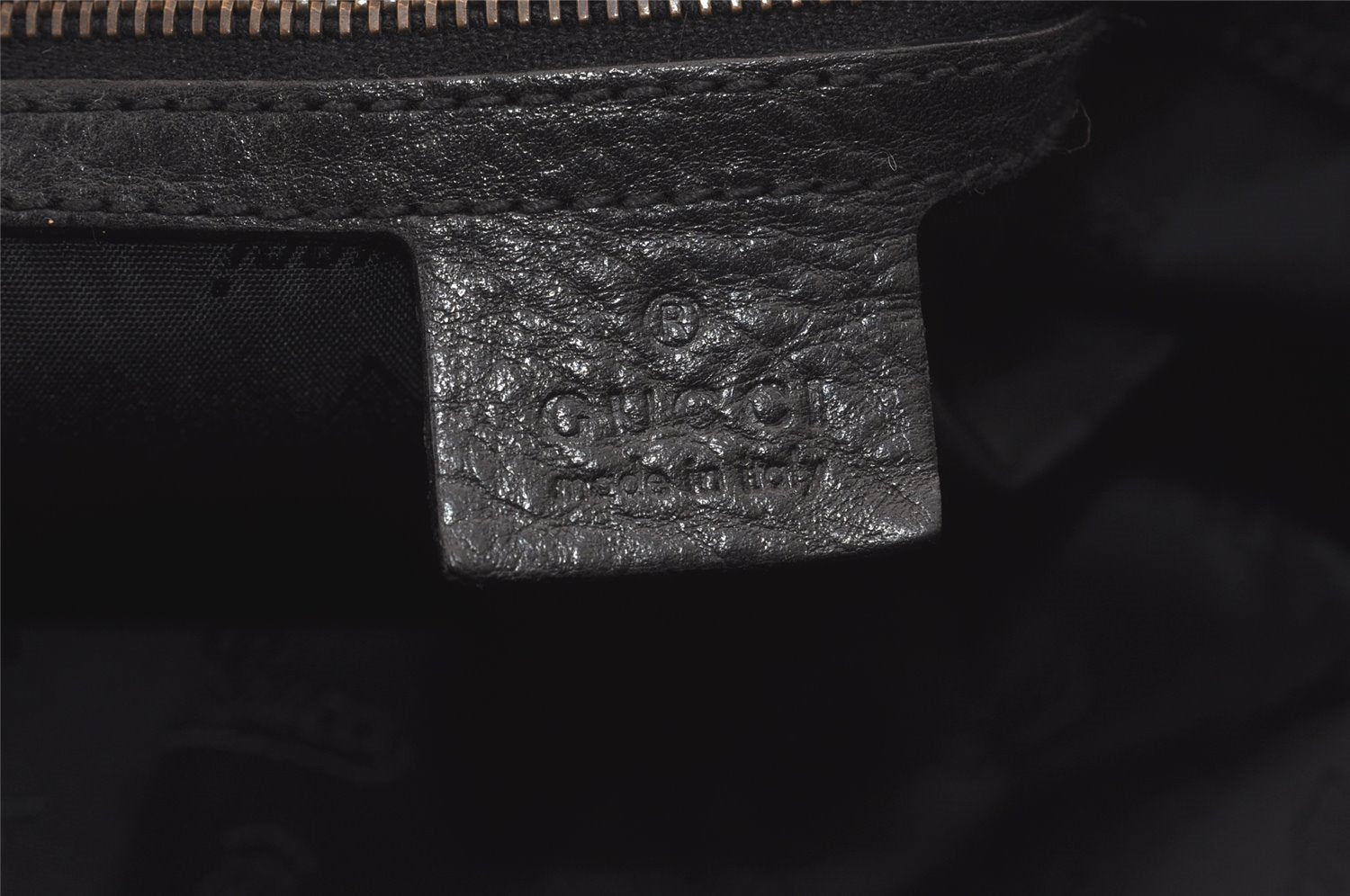 Authentic GUCCI Heart Crest Studs Shoulder Hand Bag Leather 209600 Black 7830I