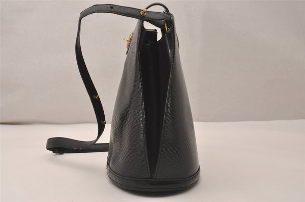 Authentic Louis Vuitton Epi Cluny Shoulder Bag Purse Black M52252 LV 7832J