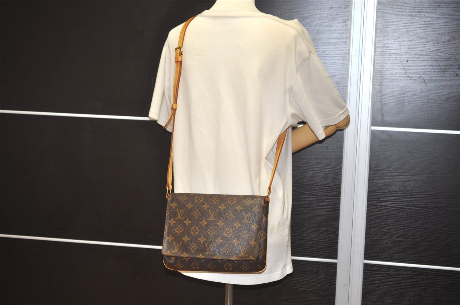 Authentic Louis Vuitton Monogram Musette Tango M51388 Shoulder Cross Bag 7840J